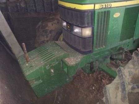 Przód ciągnika John Deere 6410 od korbanek.pl.