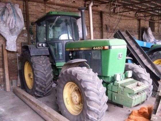 John Deere 4450 w dobrym stanie 1986