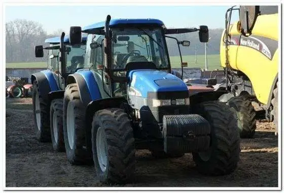 Ciągnik rolniczy New Holland TM 175 używany na korbanek.pl