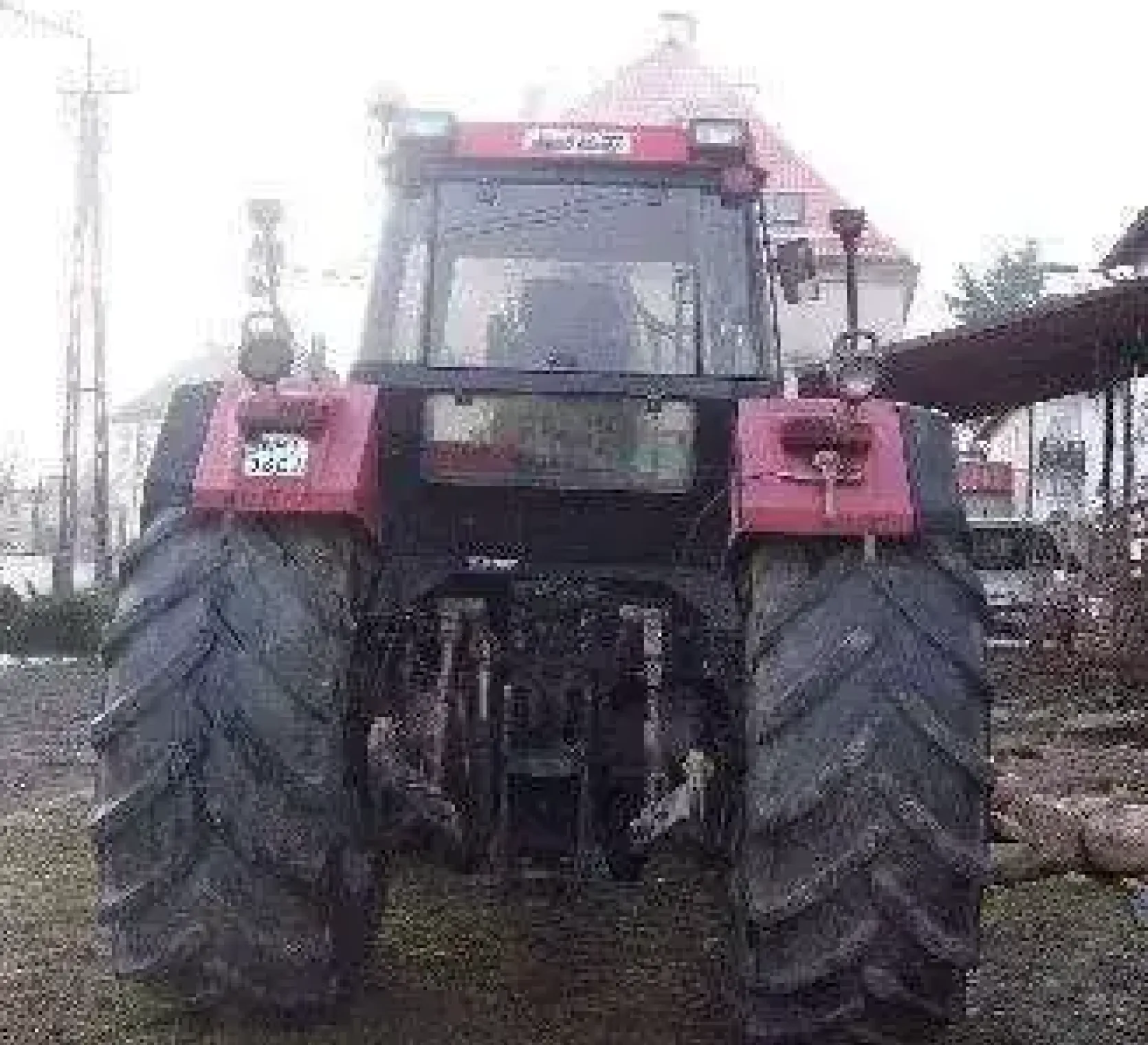 Tył ciągnika CASE typ 1255