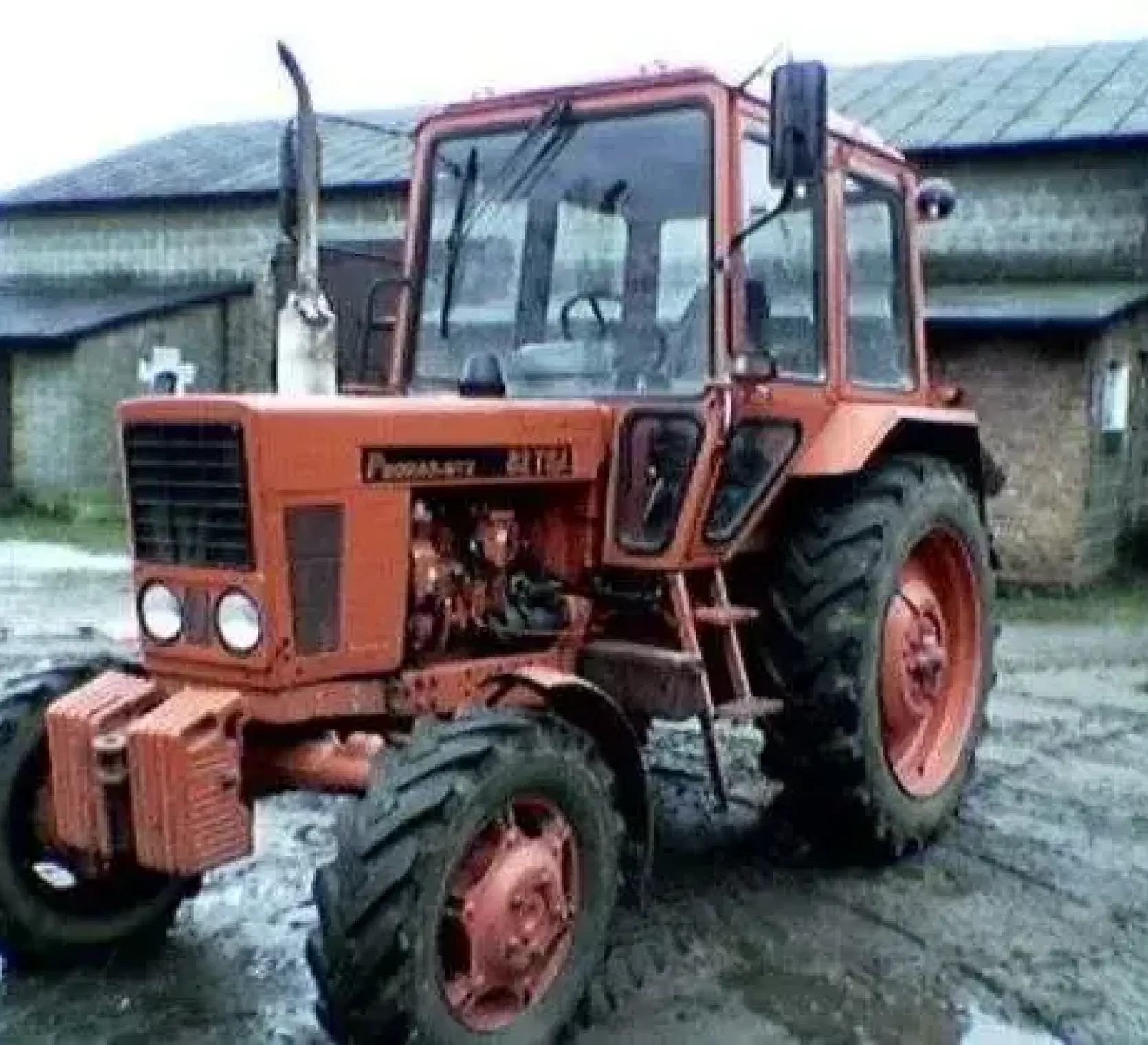 Przód używanego ciągnika MTZ 82 z 1994 roku 