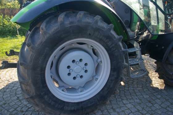 Tylne ogumienie używanego ciągnika Deutz Fahr Agrotron 100