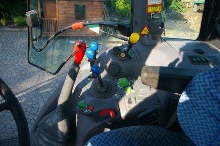 Dźwignie obsługowe ciągnika Deutz Fahr Agrotron 100