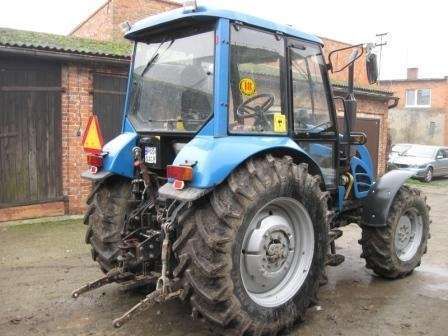 Tył używanego traktora Pronar z 2005 roku 