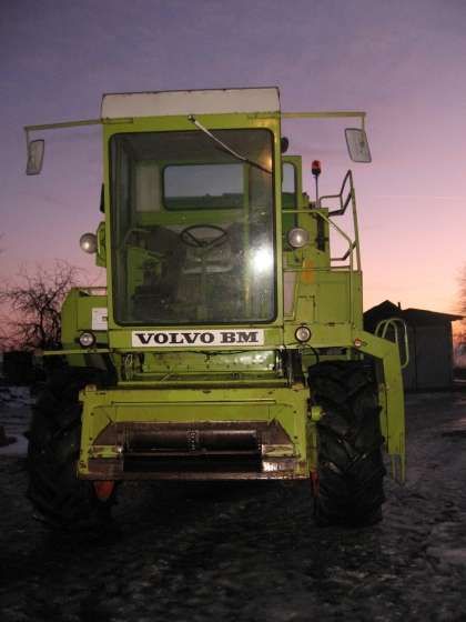 Używany Kombajn zbożowy CLaas Mercator 80 heder 5,1 widok z przodu