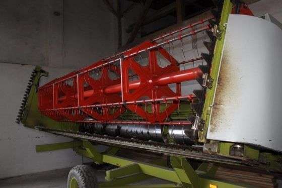 używany heder do kombajnu Claas Medion 310  z 2005 roku
