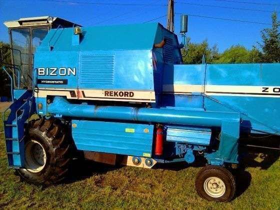 do sprzedania używany kombajn zbożowy Bizon Rekord Z 058 stan techniczny bardzo dobry