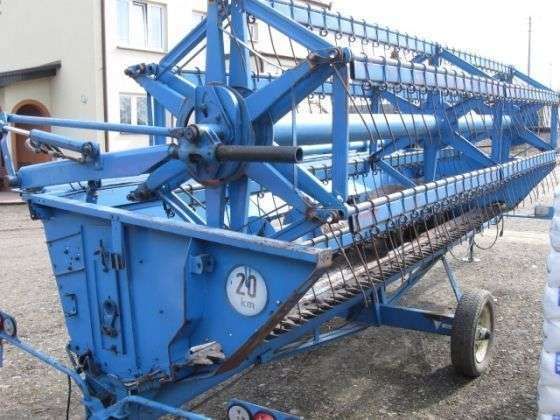 heder z wózkiem do kombajnu zbożowego Bizon REKORD Z058 używany
