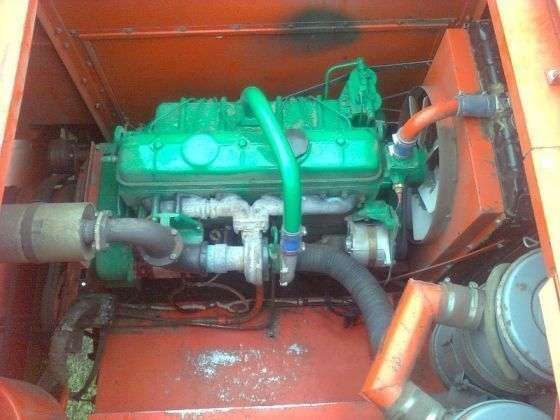 silnik wraz z osprzętem używany kombajn zbożowy Bizon Rekord Z 058 1989 r