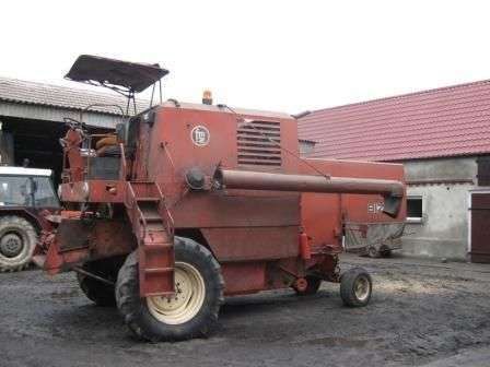 używany kombajn zbożowy Bizon Z-056 1978 r kolor czerwony bez kabiny