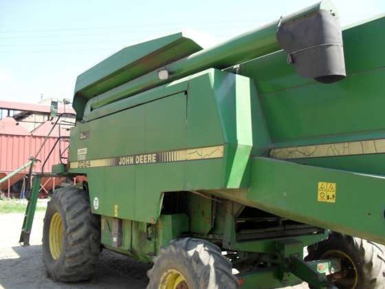 Rura zsypowa w kombajnie John Deere Master Hill 2064.