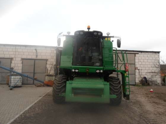 Kombajn zbożowy John Deere 1470 2012 r przód korbanek.pl