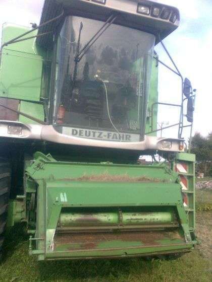 Widok zielony używany kombajn do zboża TOPLINER 8XL firmy Deutz-Fahr super cena korbanek.pl