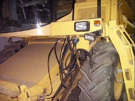 Kombajn zbożowy New Holland TX 68 PLUS heder 6,2m 