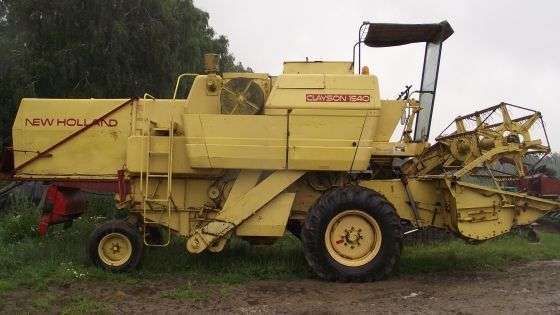 Kombajn zbożowy New Holland 1540 używany na korbanek.pl