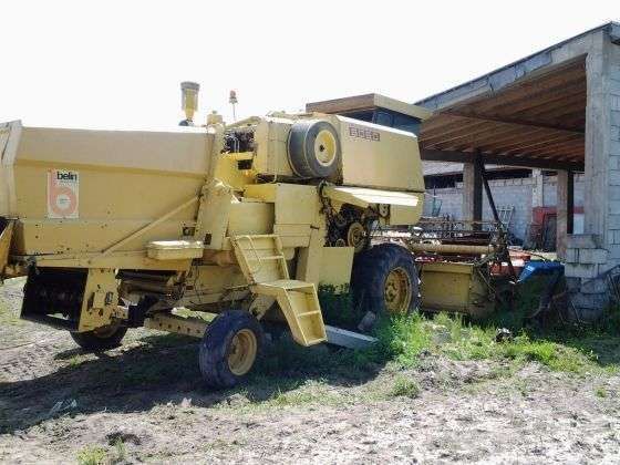 Kombajn  New Holland 8050 rok prod 1983