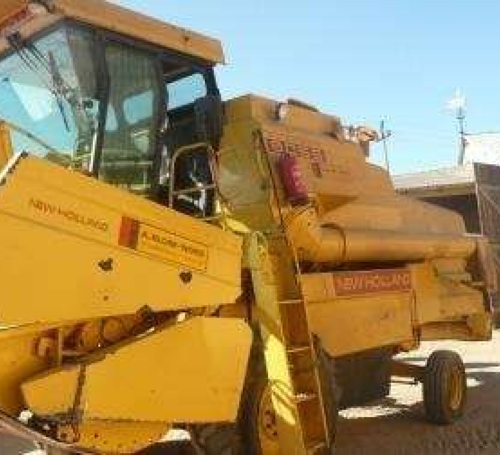 Kombajn zbożowy New Holland 8055 rok produkcji 1990 
