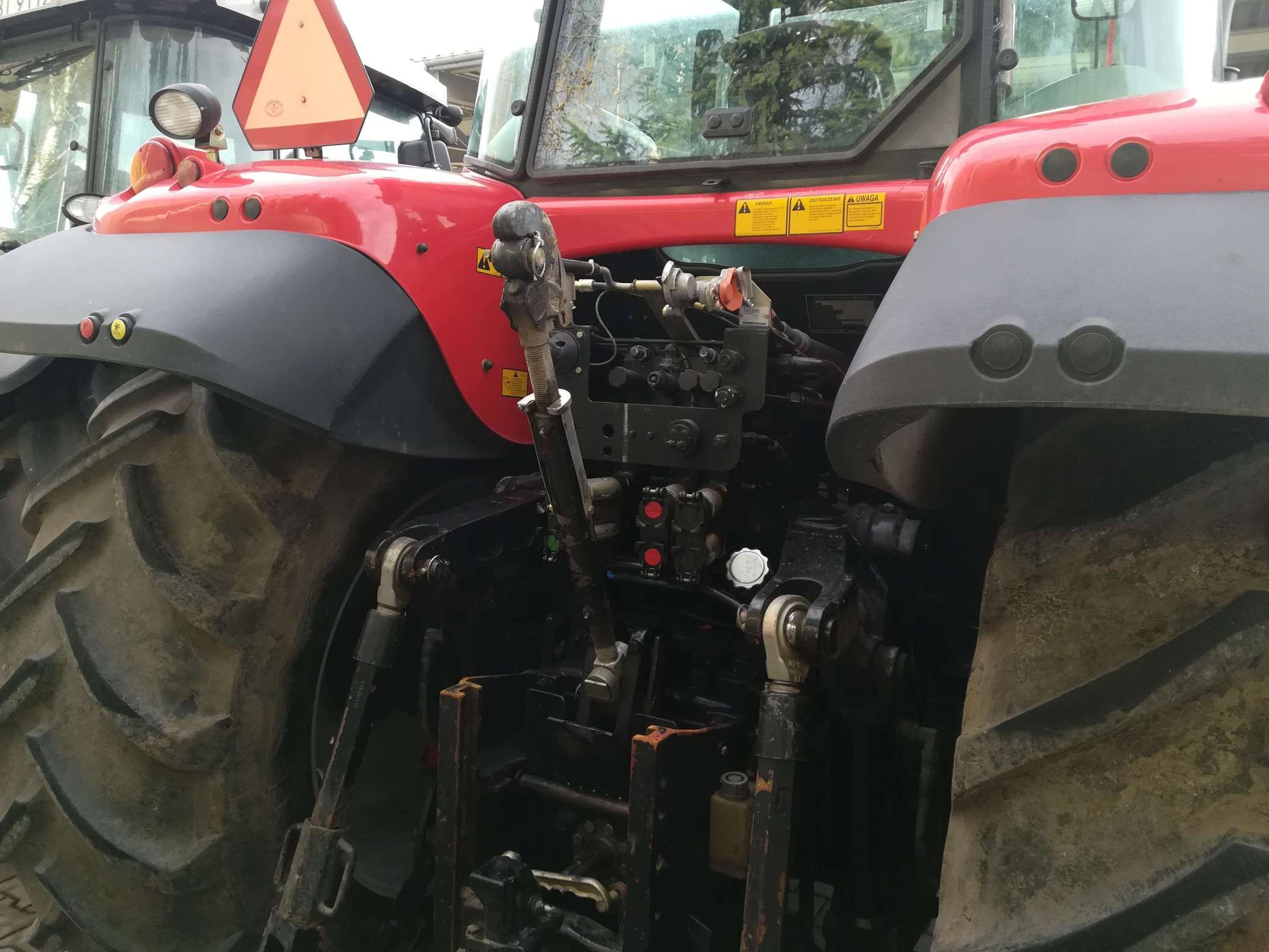 Tylny Układ Zawieszenia w ciągniku MF 6495