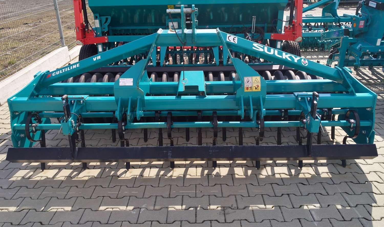 Agregat bierny przedsiewny sulky cultiline VR 3000