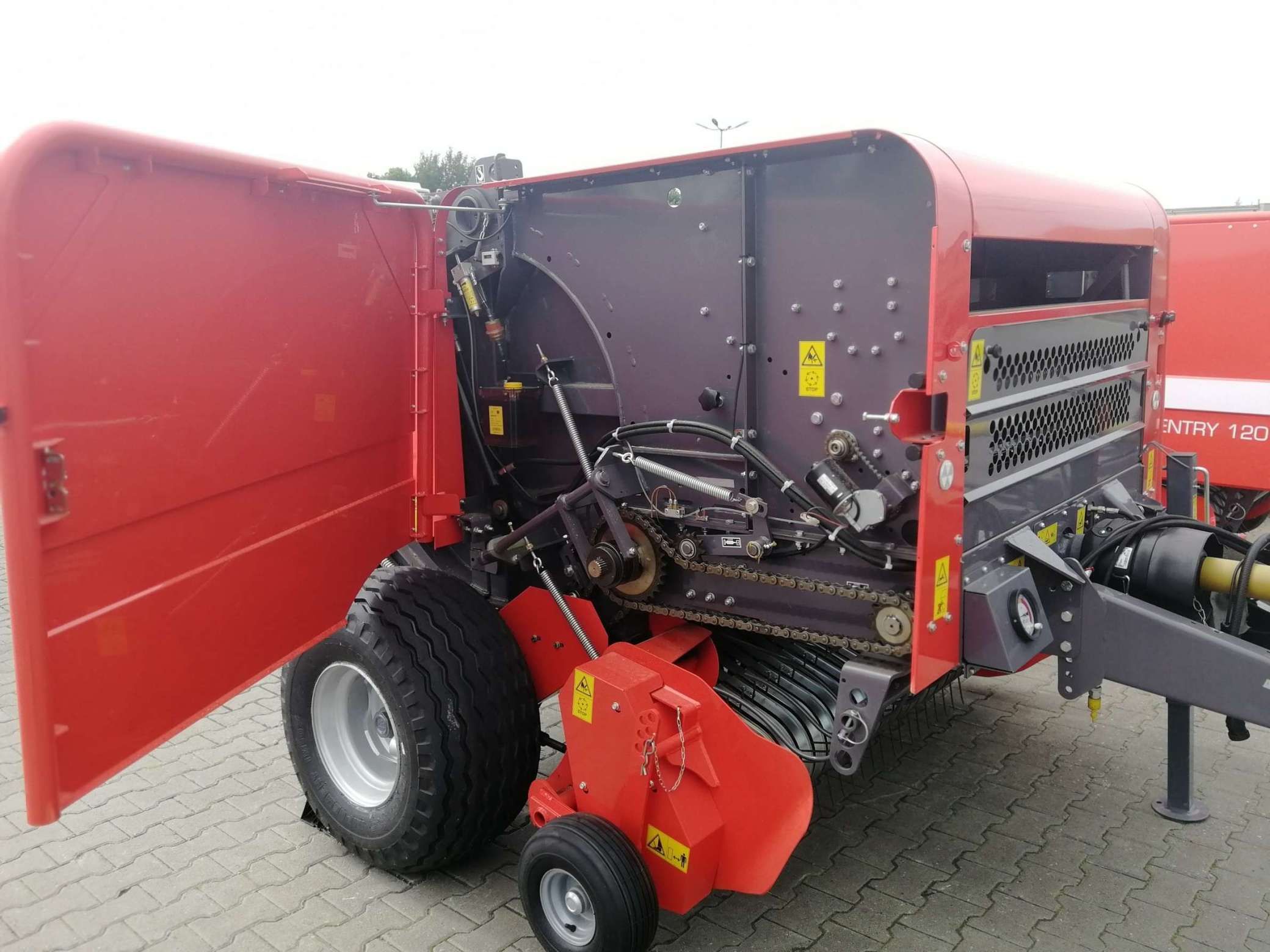 Prasa rolująca Maschio 1200 łańcuchowa