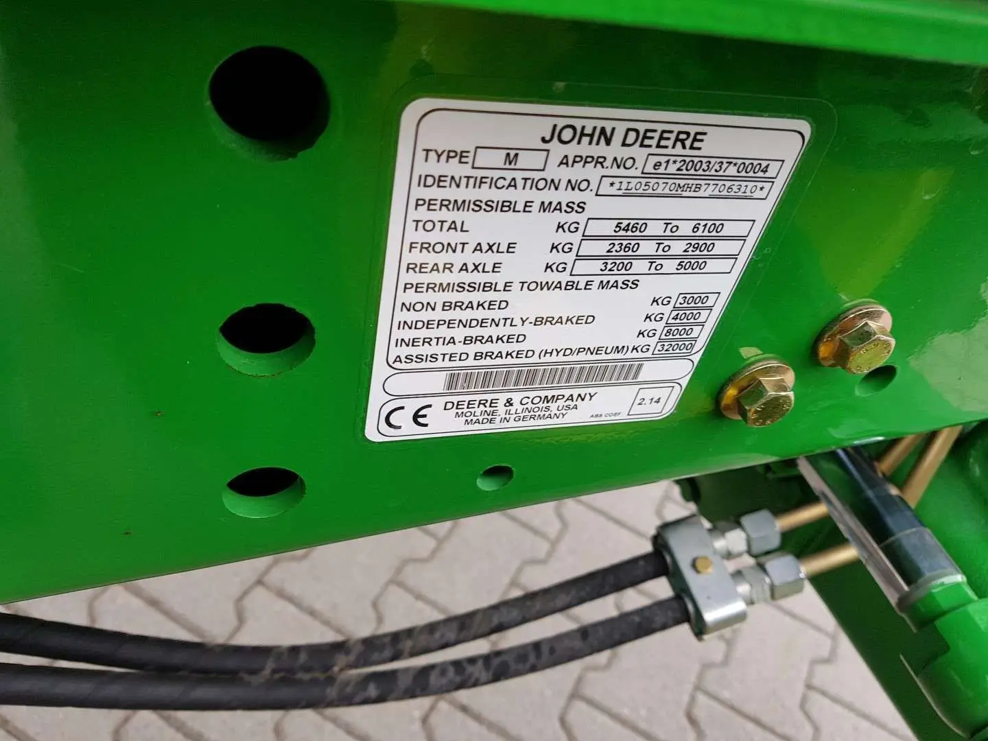 Tabliczka znamionowa w JD 5070M korbanek.pl