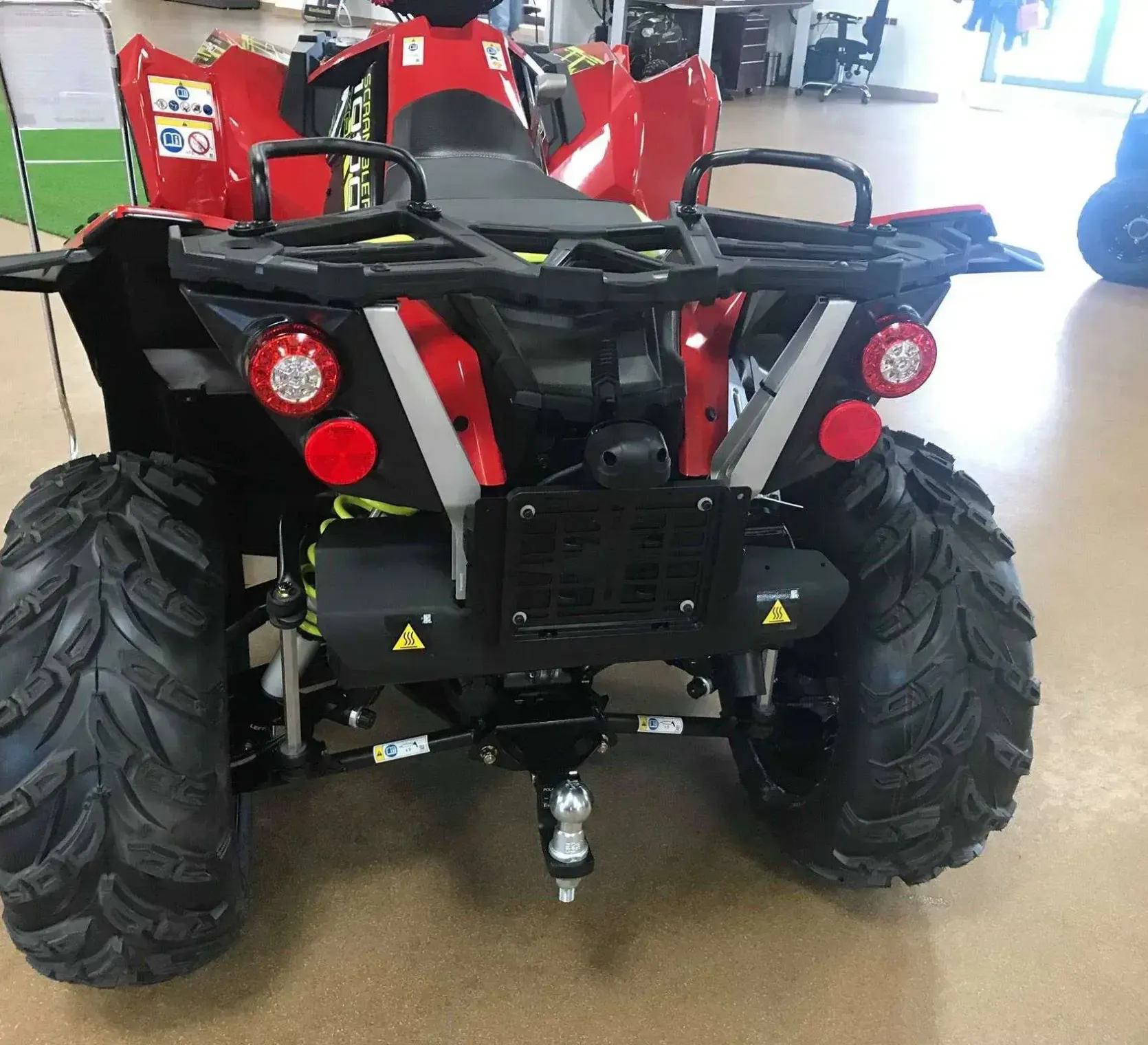ciągnik rolniczy używany POLARIS SCRAMBLER XP 1000 tył szerokie mocne opony