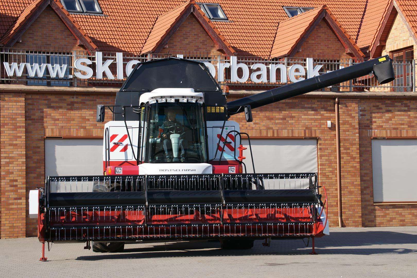kombajn zbożowy Rostselmash Acros 595 heder www.korbanek.pl