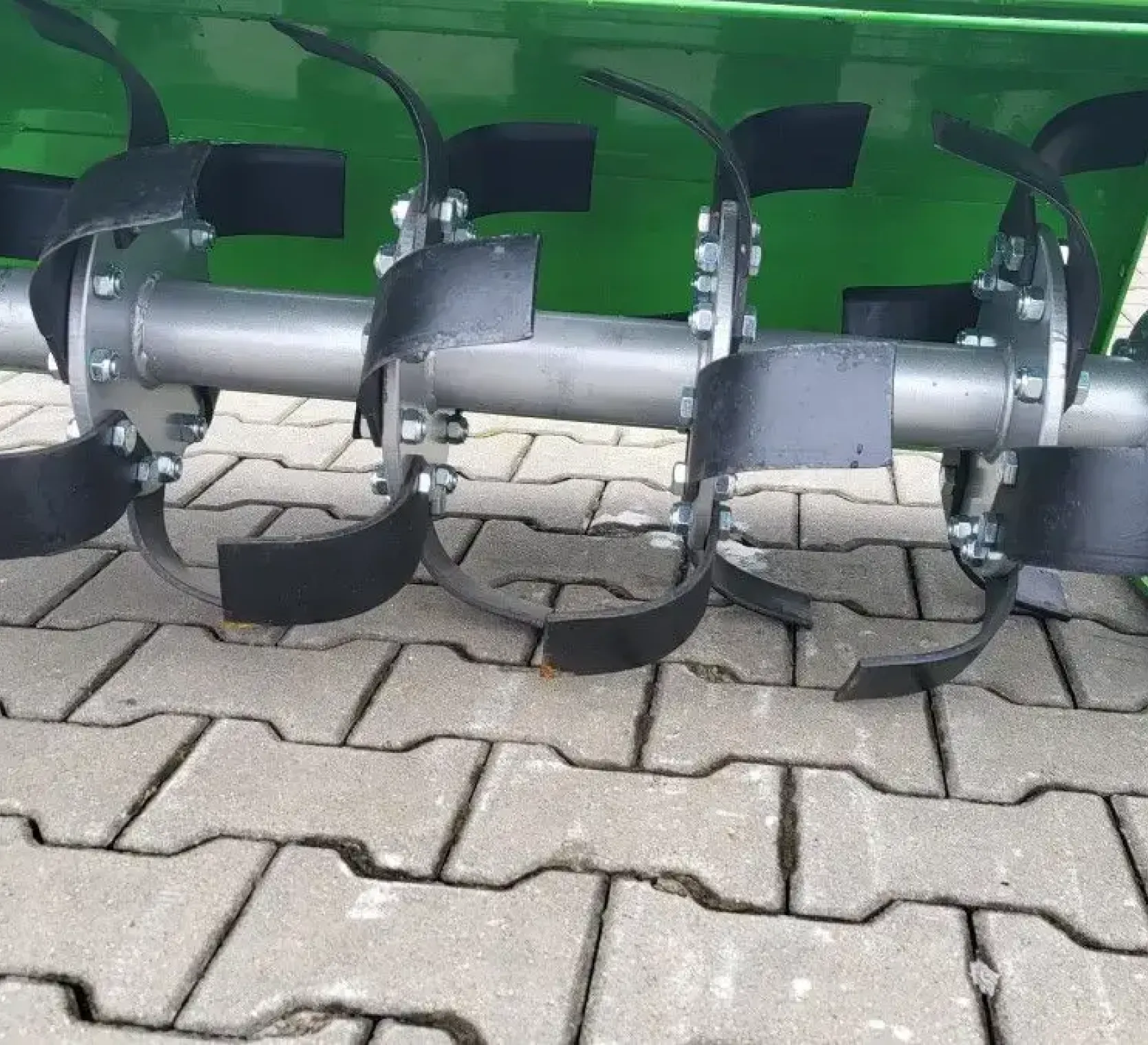 Wirnik roboczym w podziałce 22,5 cm w glebogryzarce BOMET Virgo