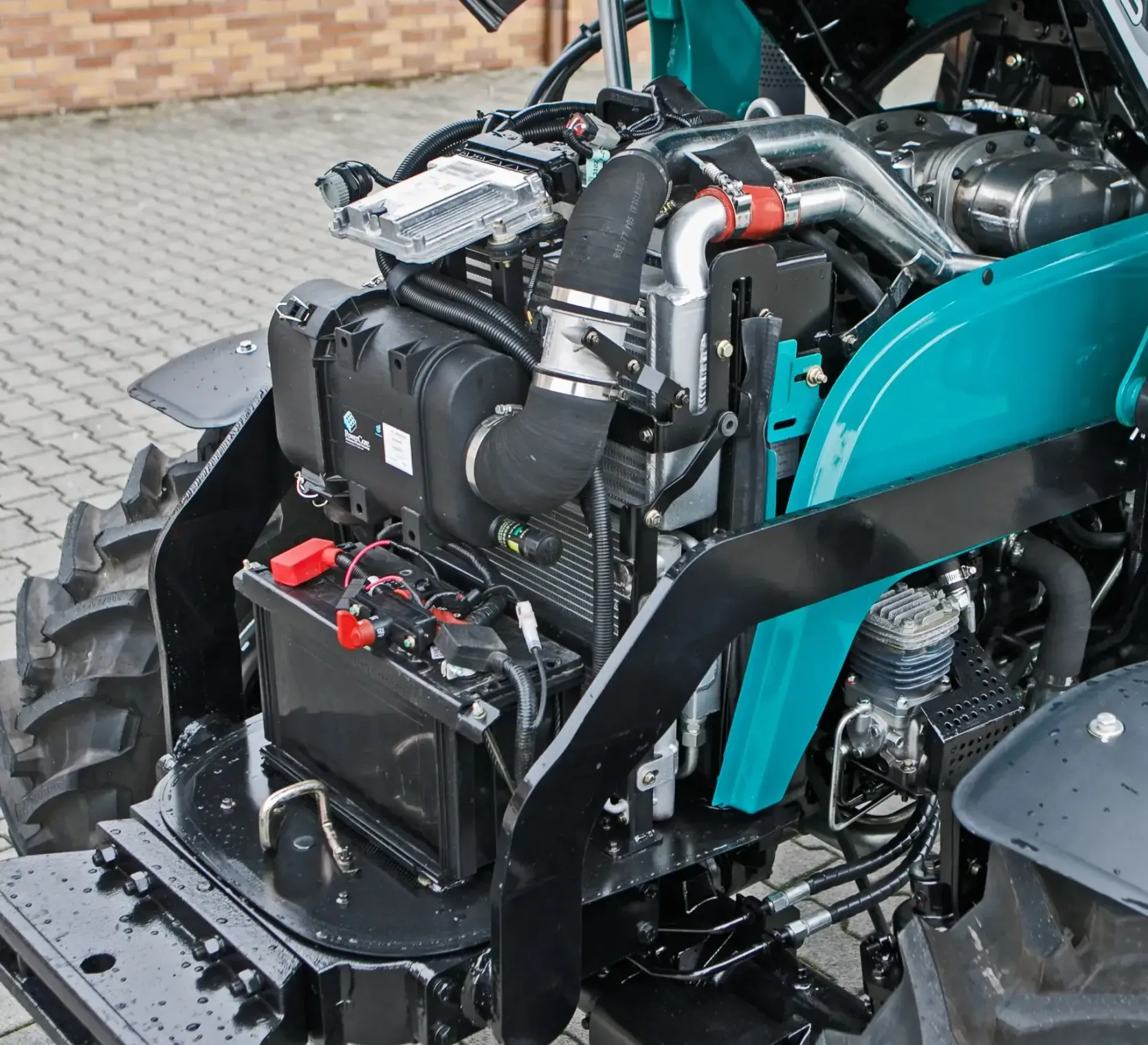 Silnik marki Doosan ciągnika rolniczego Arbos 3065