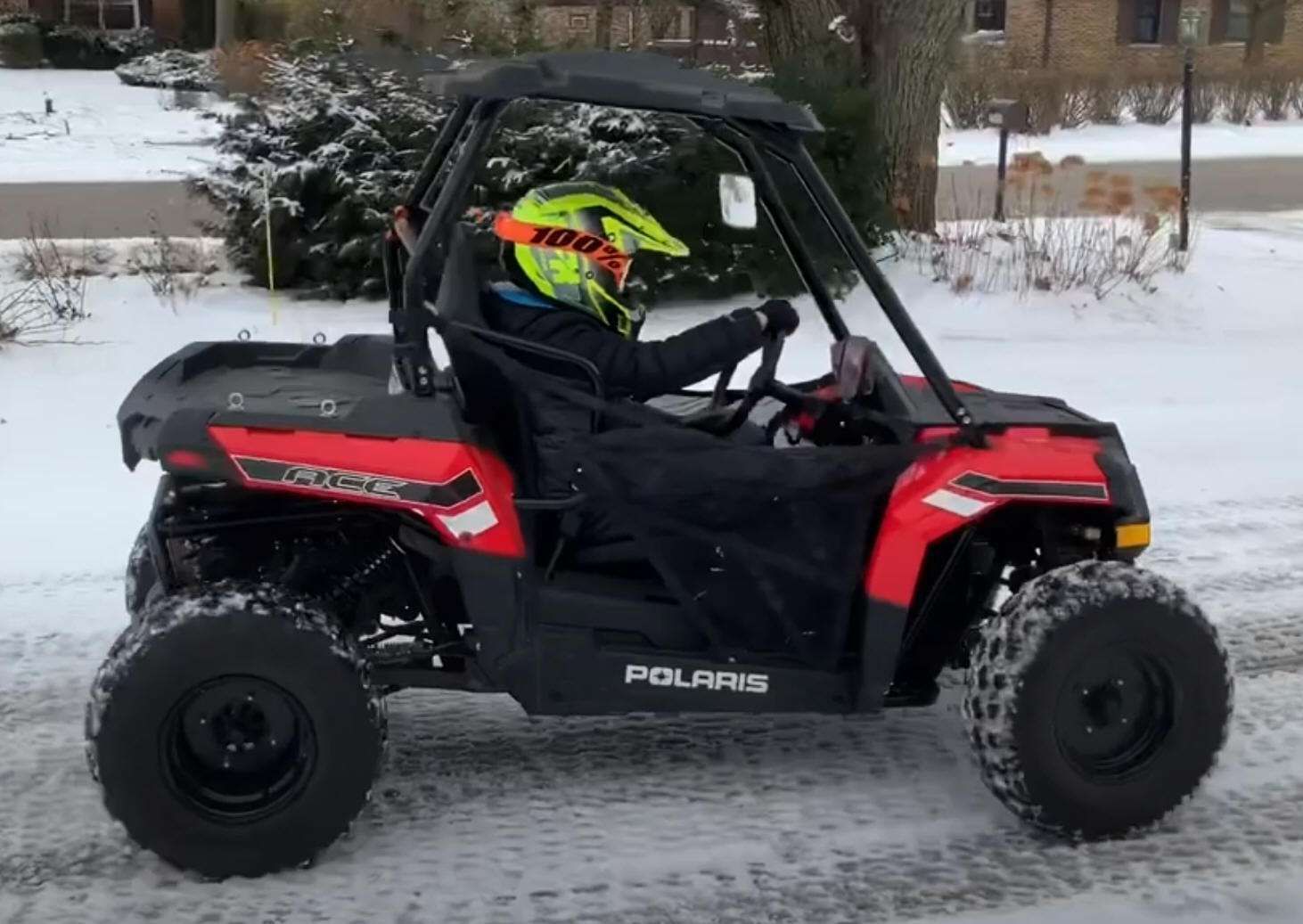 Quad Polaris seria Ace 150 w kolorze czerwono - czarnym atv korbanek.pl