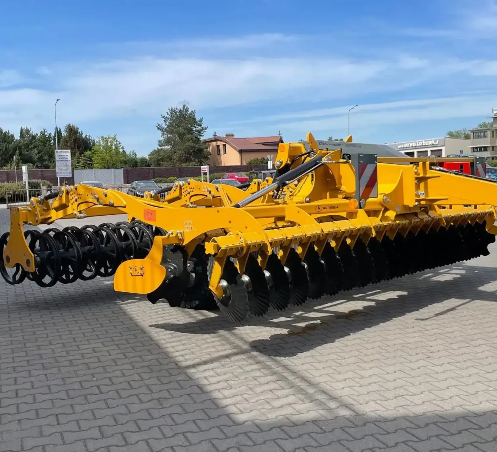 Brona talerzowa agregat Agrisem disco Mulch 6,0 m do uprawy uproszczonej na placu Korbanek