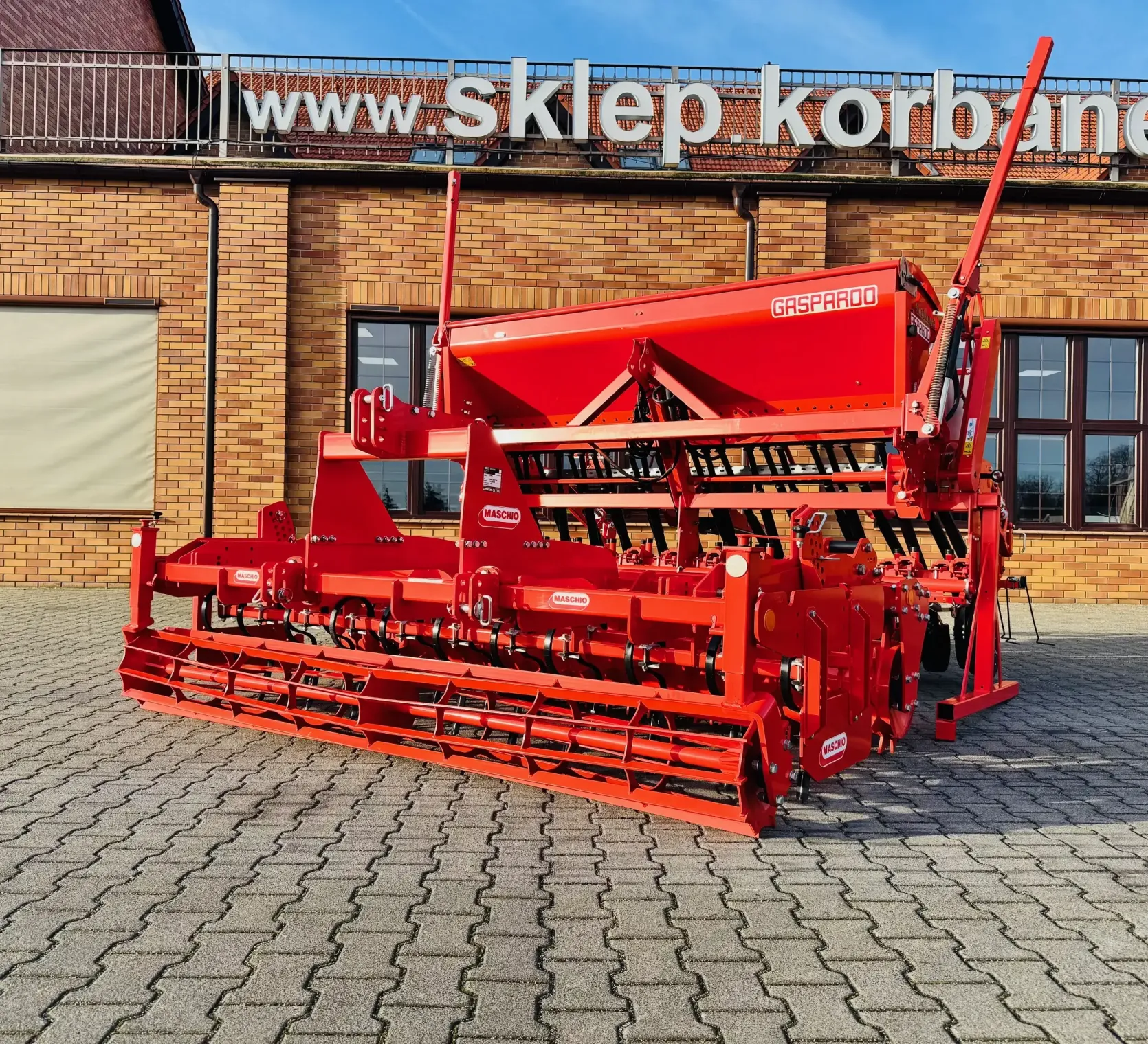 Agregat-uprawowo-siewny-zestaw-uprawowy-3-0-maschio-gaspardo-plac-firma-korbanek