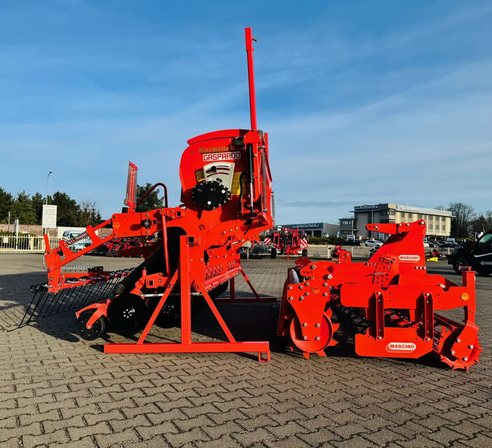 Agregat-uprawowo-siewny-zestaw-uprawowy-3-0-maschio-gaspardo-plac-firma-korbanek