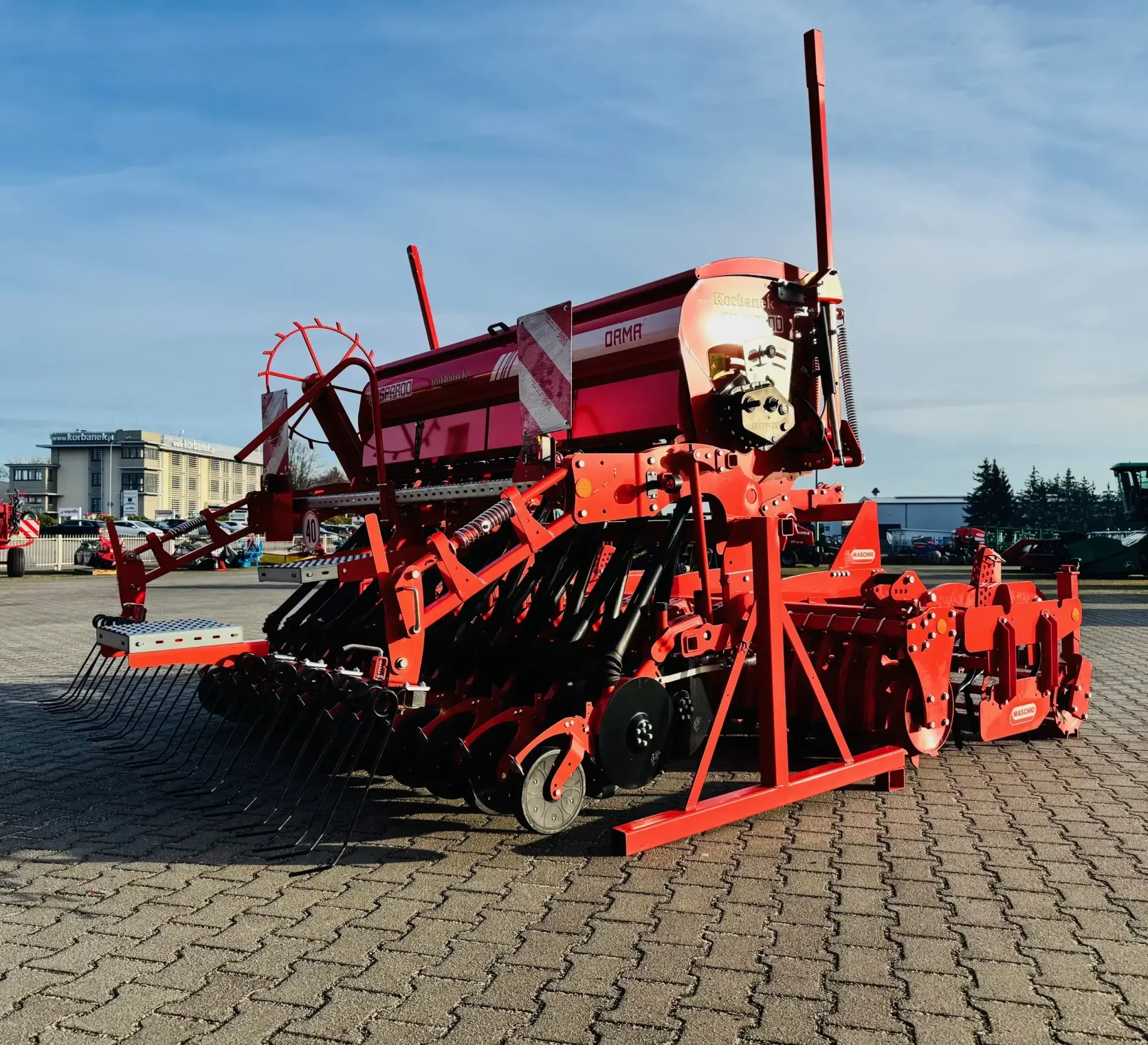 Agregat-uprawowo-siewny-zestaw-uprawowy-3-0-maschio-gaspardo-plac-firma-korbanek