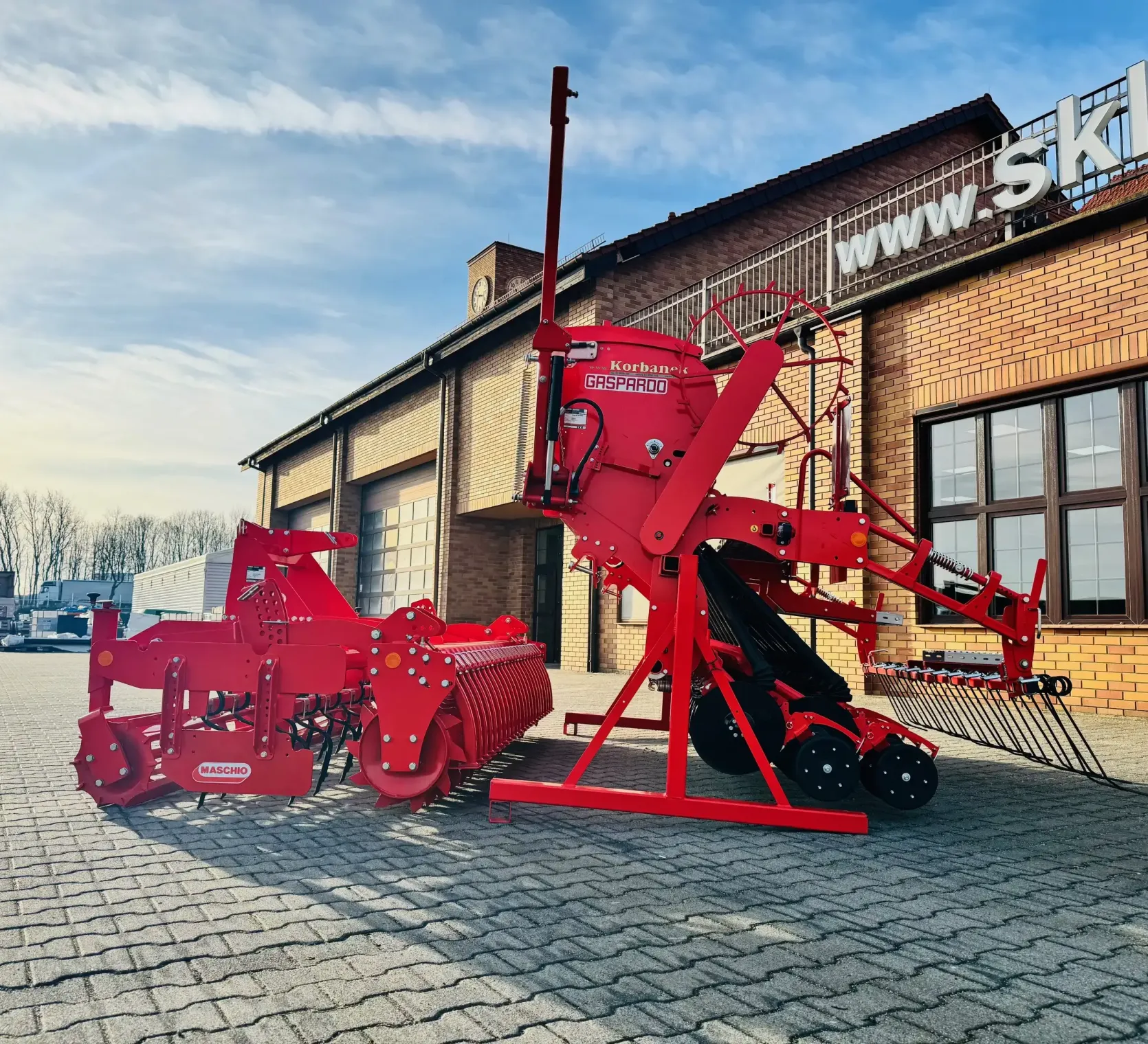 Agregat-uprawowo-siewny-zestaw-uprawowy-3-0-maschio-gaspardo-plac-firma-korbanek