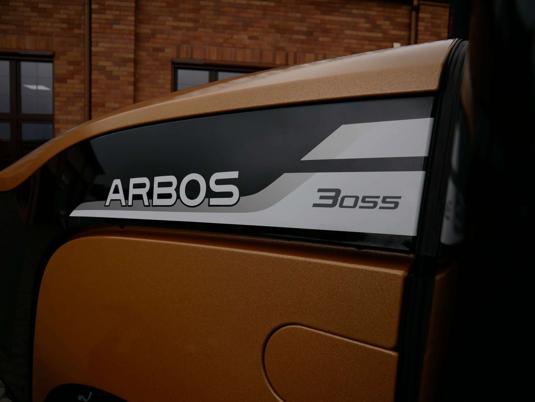 Maska Arbos 3055 Gold Limited +