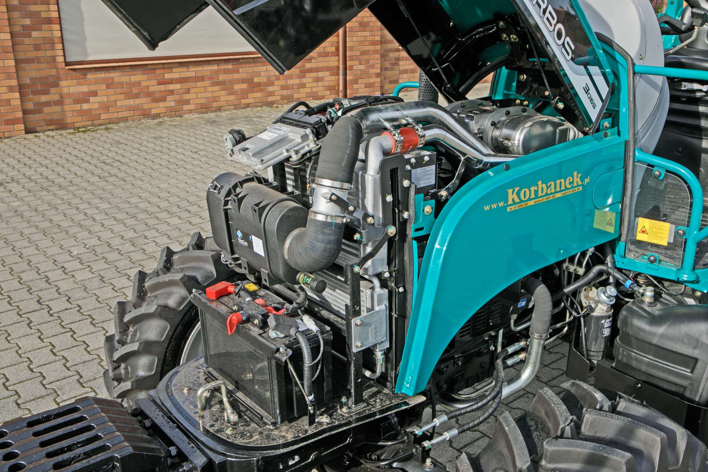 Silnik marki Doosan ciągnika rolniczego Arbos 3065