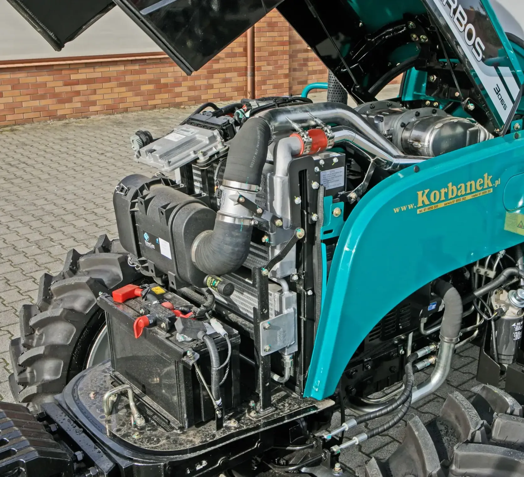 Silnik marki Doosan ciągnika rolniczego Arbos 3065