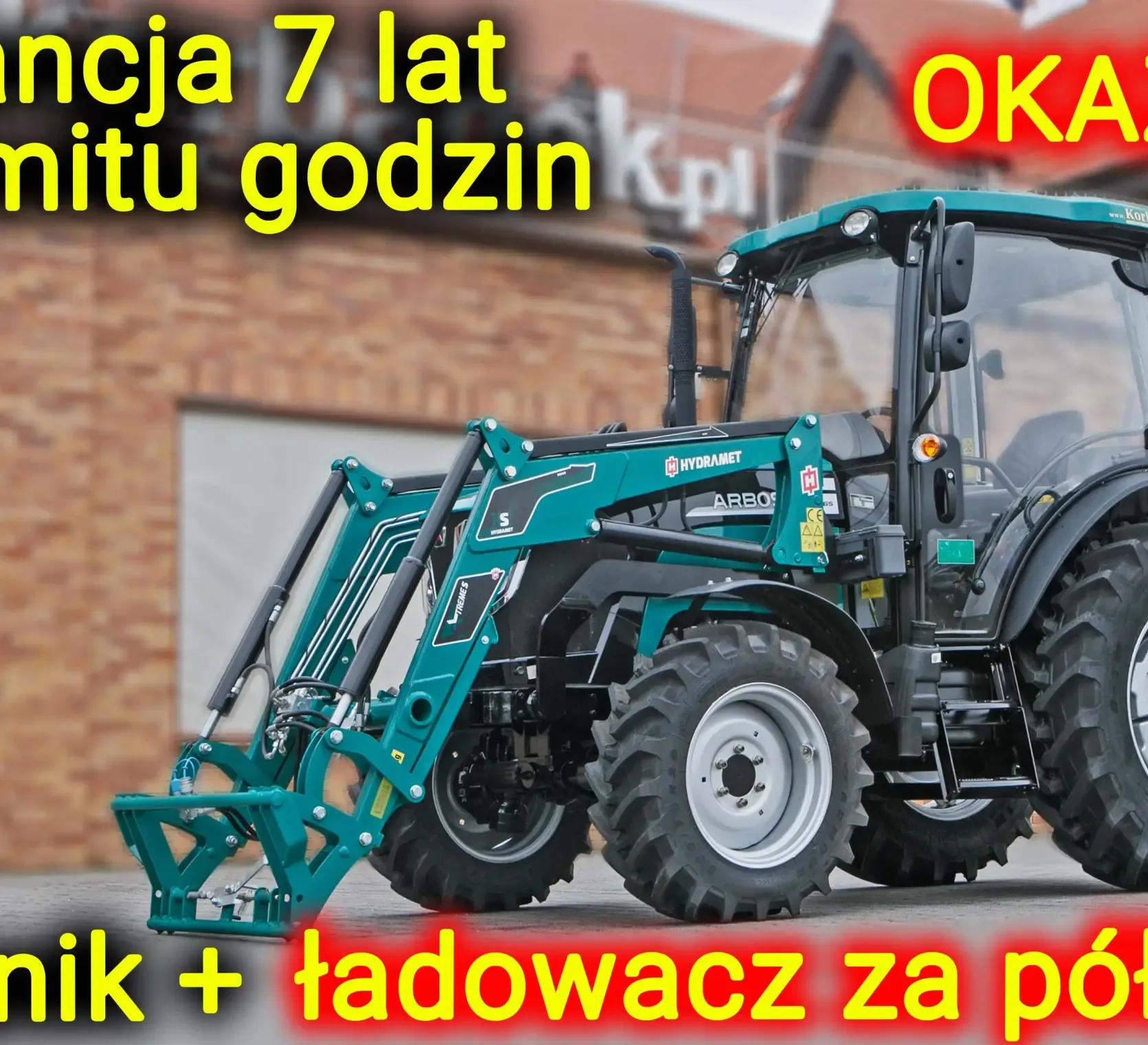Ciągnik rolniczy Arbos 3065 widok przodu z lewej strony
