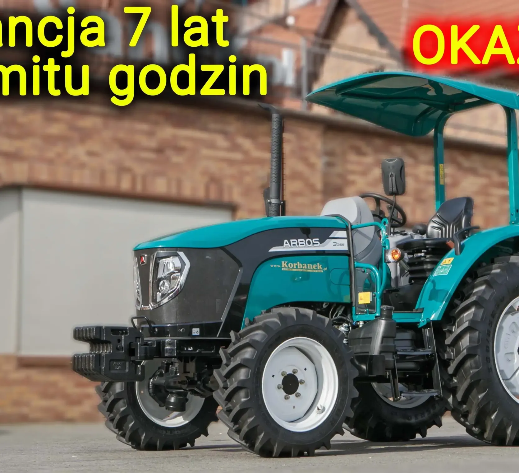 Ciągnik rolniczy Arbos 3065 widok przodu z lewej strony