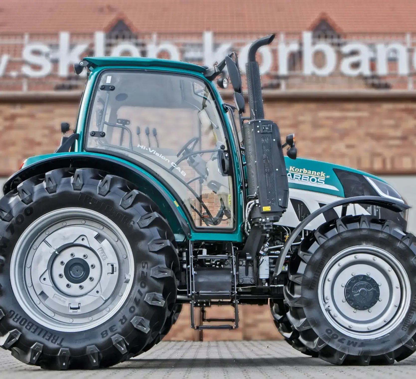 Ciągnik rolniczy Arbos 5130 Advanced Gen 2 Stage V widok z prawej strony