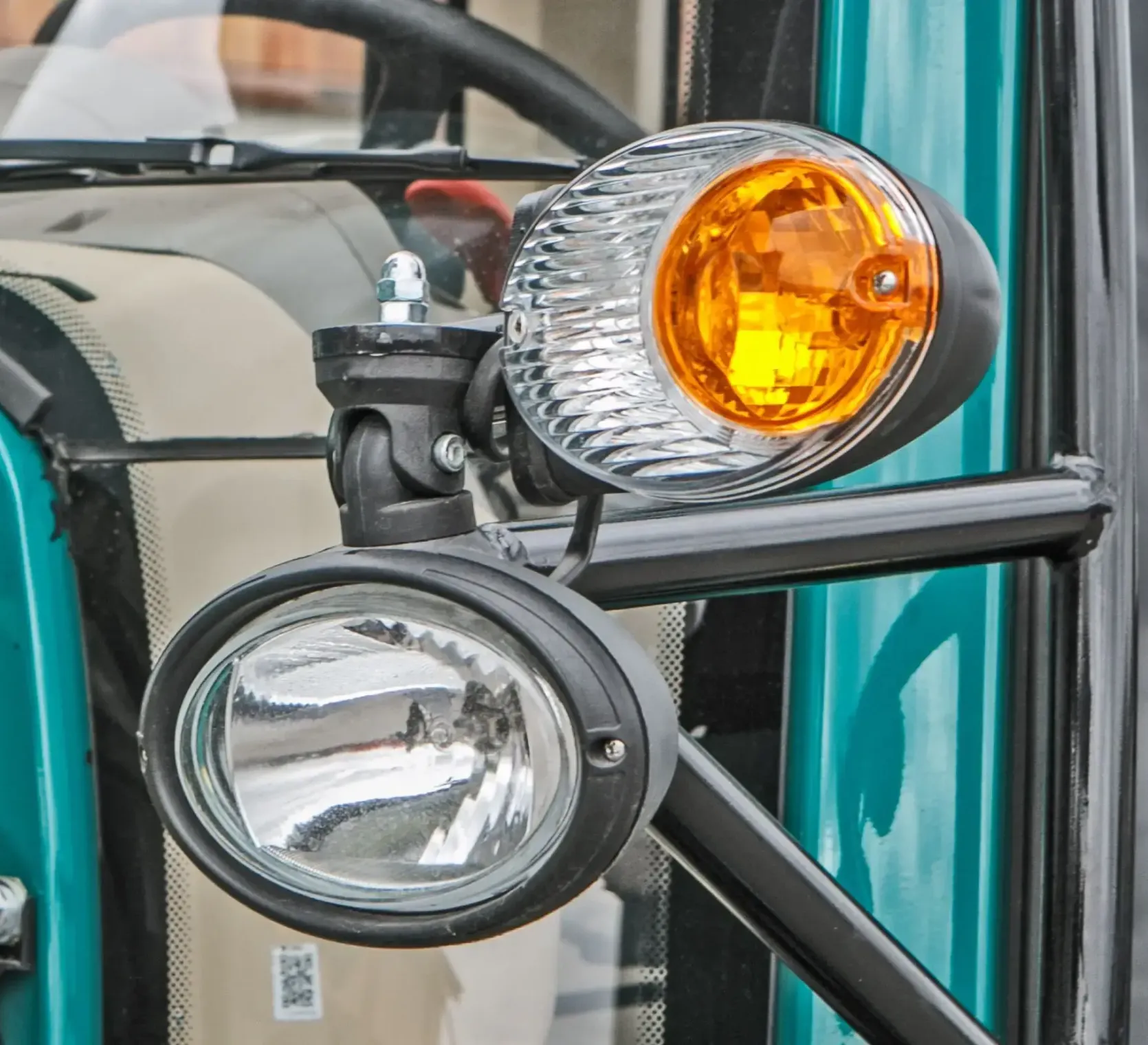 Oświetlenie na słupku kabiny ciągnika Arbos 5130 Advanced