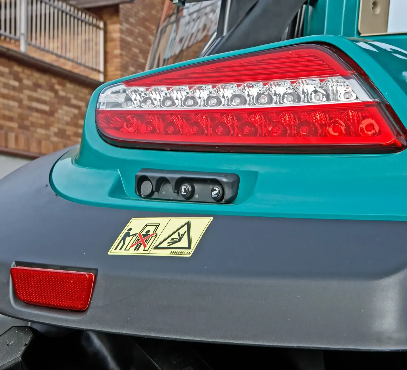 Ciągnik rolniczy Arbos 5130 Advanced Gen 2 Stage V widok na oświetlenie