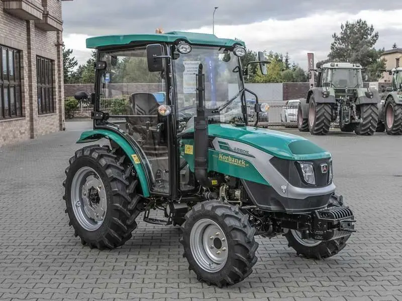 Ciągnik rolniczy Arbos 2025 prawy przód