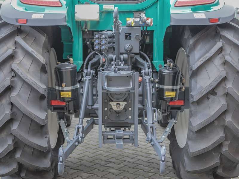 Zaczep TUZ oraz hydraulika w ciągniku 5130 Global Arbos