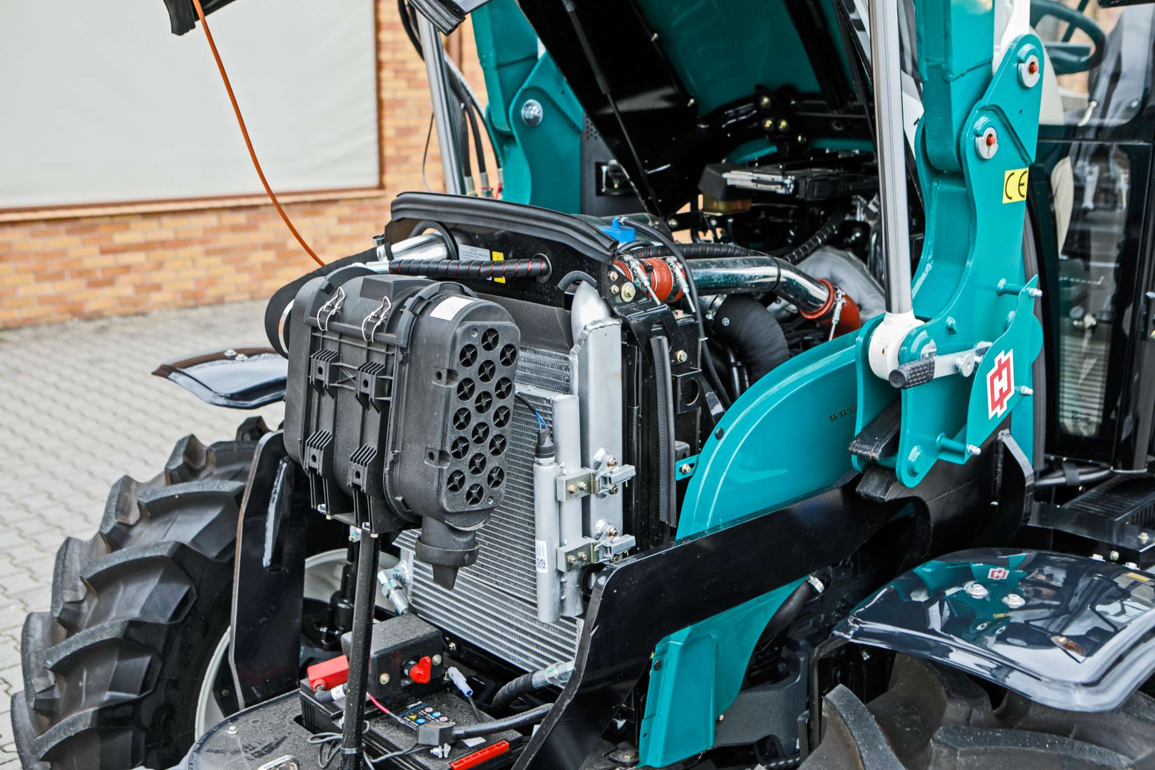 Silnik marki Doosan ciągnika rolniczego Arbos 4090
