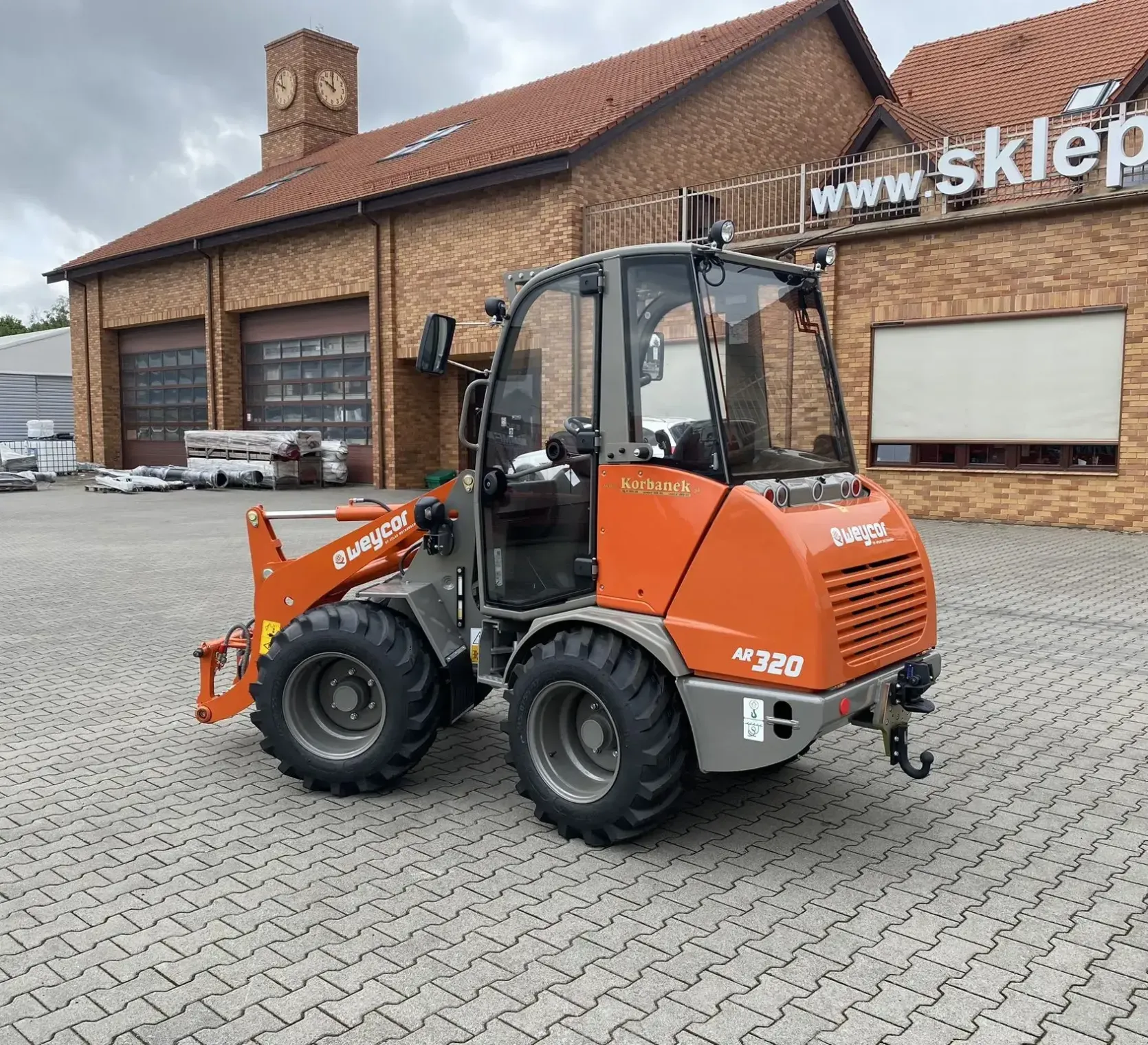 Atlas Weycor AR320 z tyłu