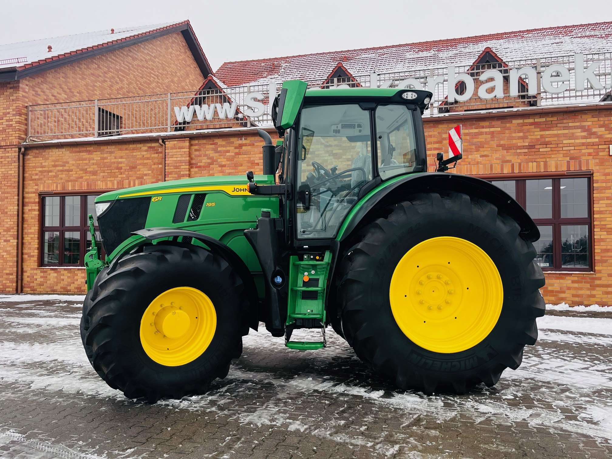 Ciągnik rolniczy John Deere 6R 195KM