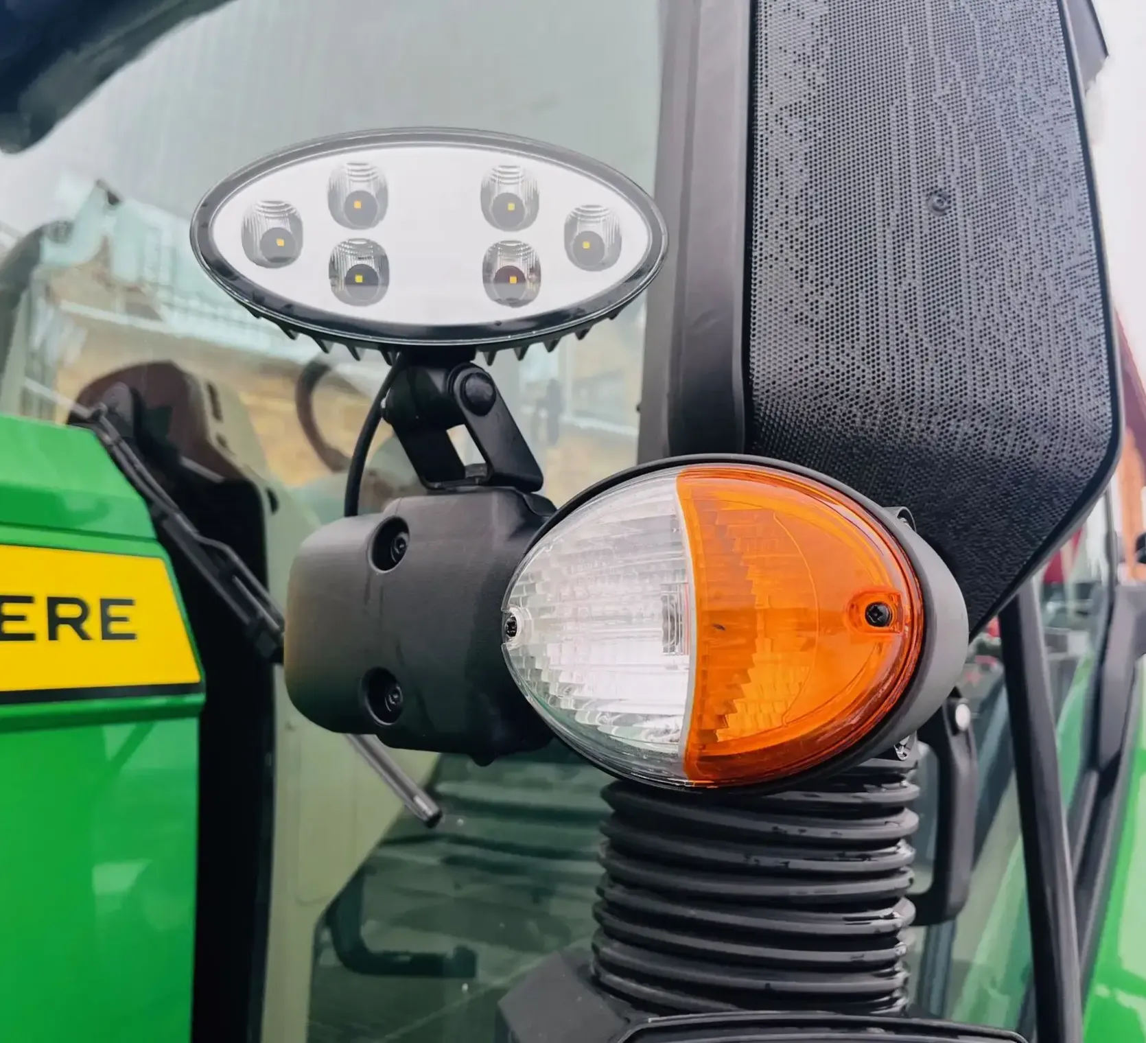 Ciągnik rolniczy John Deere 6R 250 KM