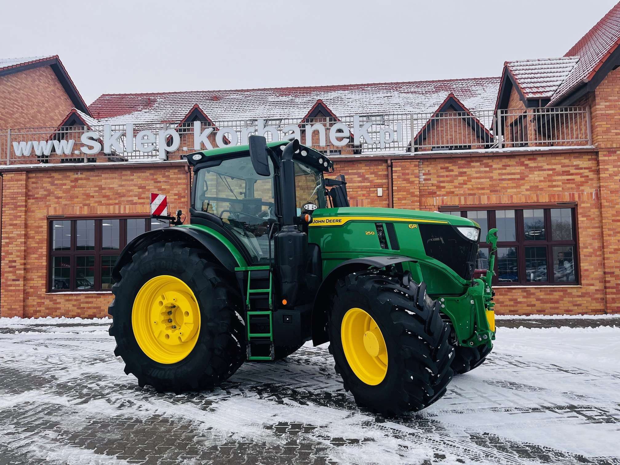 Ciągnik rolniczy John Deere 6R 250 KM